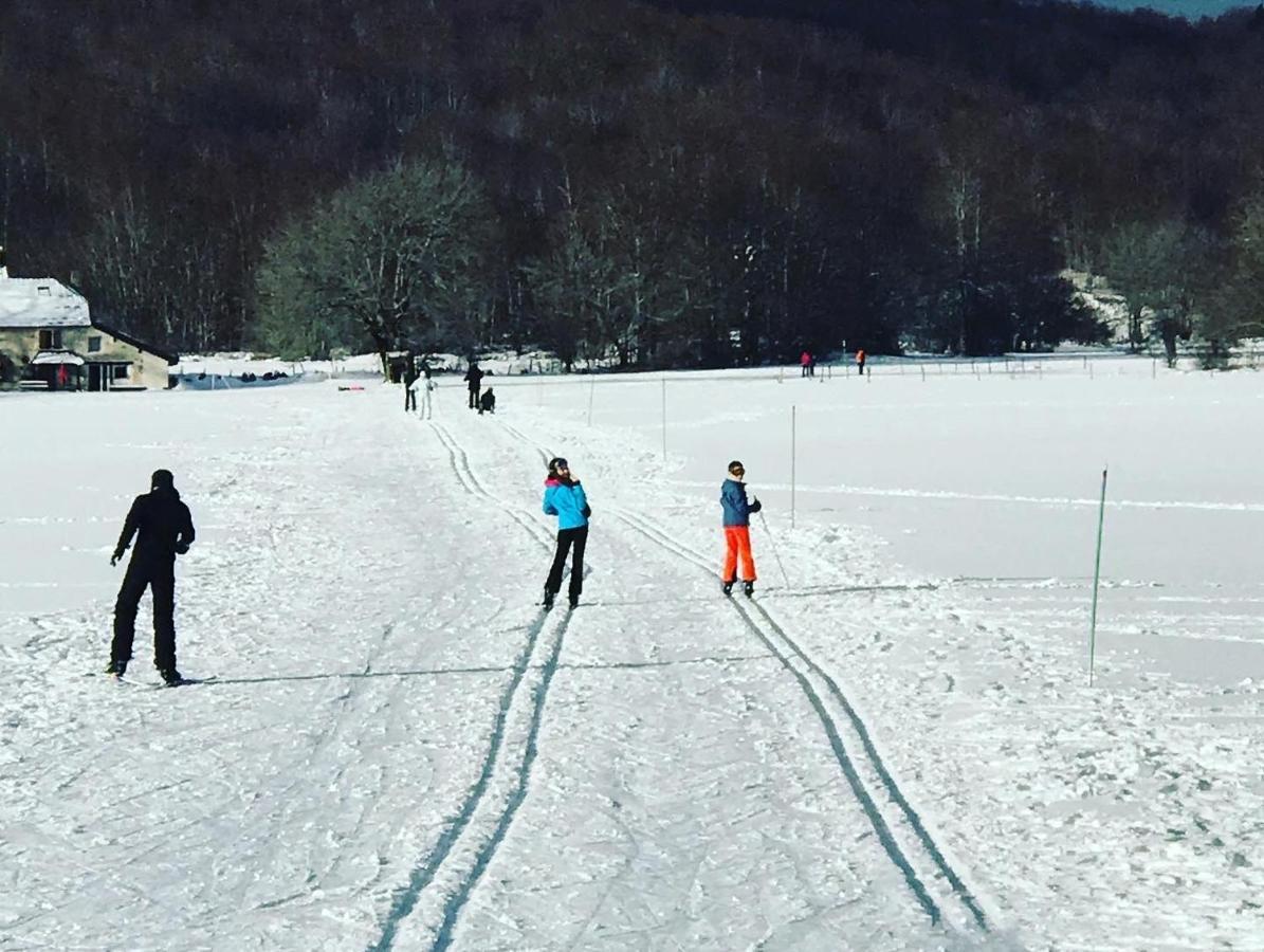 Le Pipapo Appartamento Saint-Martin-de-Bavel Esterno foto